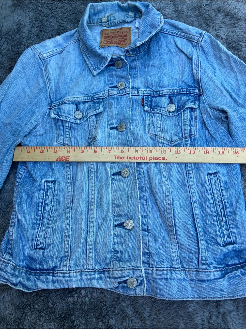 Levi's Light Blue Denim Jean Jacket Distressed Thrashed Size M - Picture 3 of 13